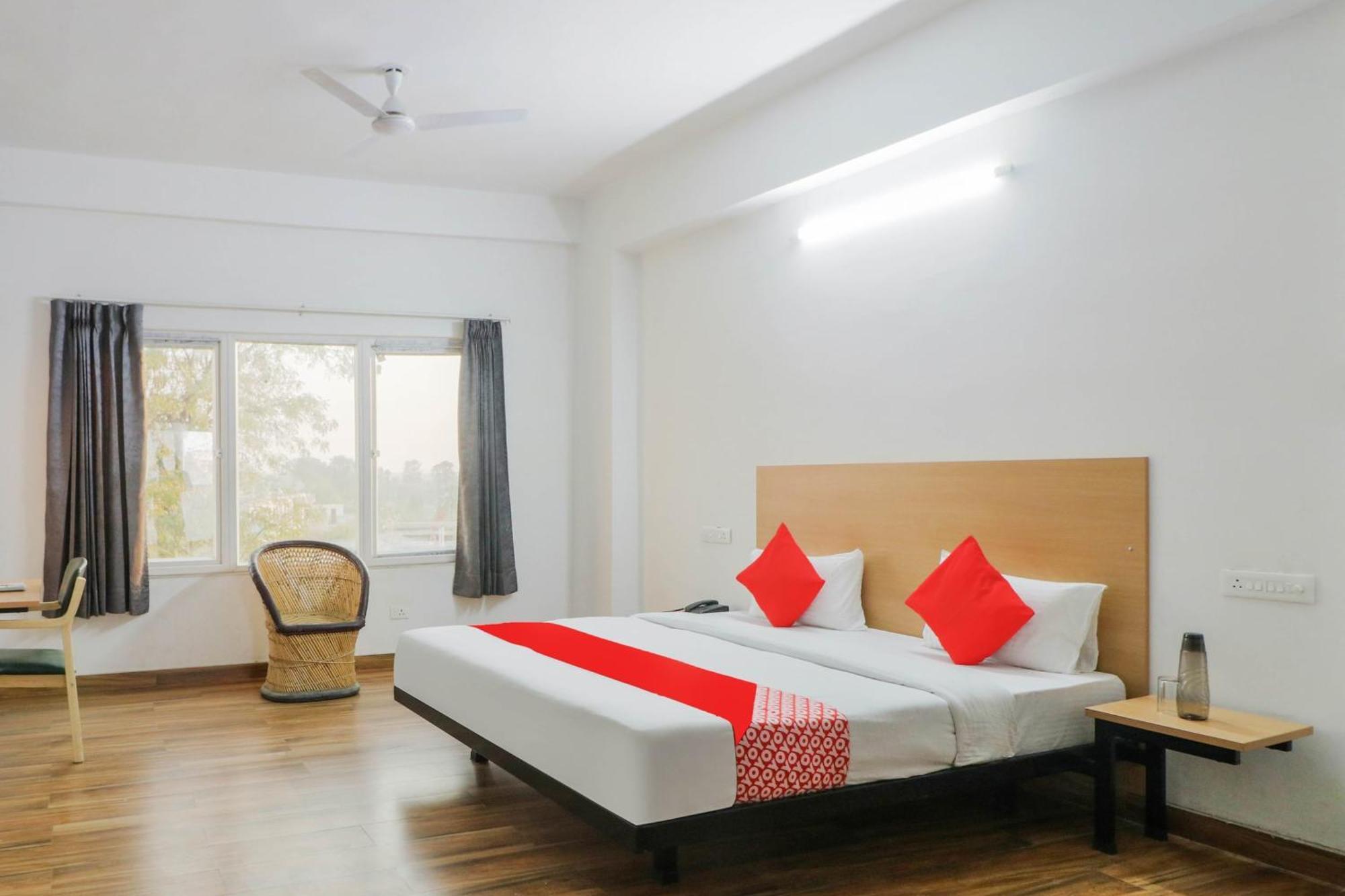 Townhall Bhiwadi ภายนอก รูปภาพ